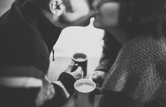 No-Habiting Dating Trend – Why Modern Couples Delay Living Together in 2025