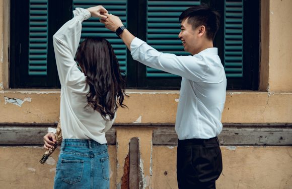 Playful Flirting Tips for Healthy Relationships That Last