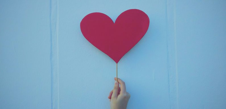 Long Distance Relationship Tips – Stay Close Even Miles Apart