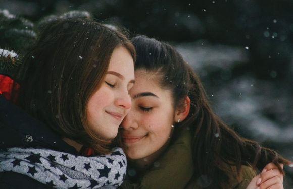 Missing Love in 2025 – Real Stories of Longing and Hope