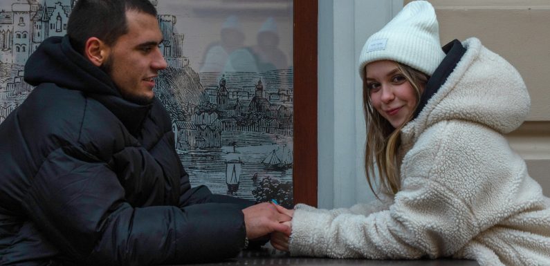 Romantic Communication for Strong and Lasting Love