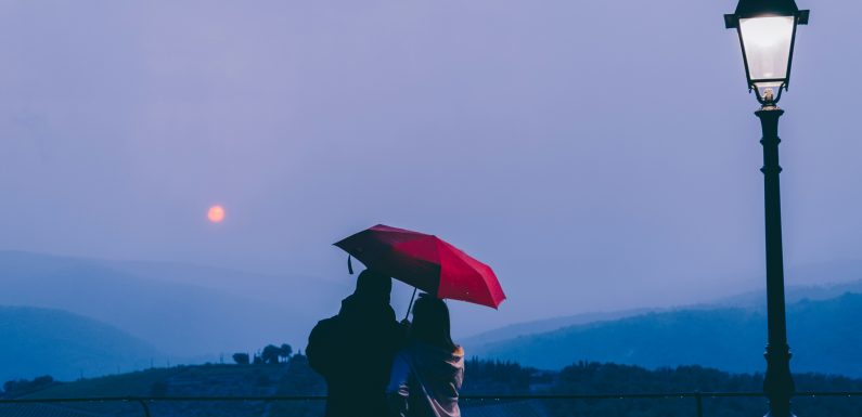 Romantic Love Quotes for Deep Feelings – Expressions That Touch the Heart