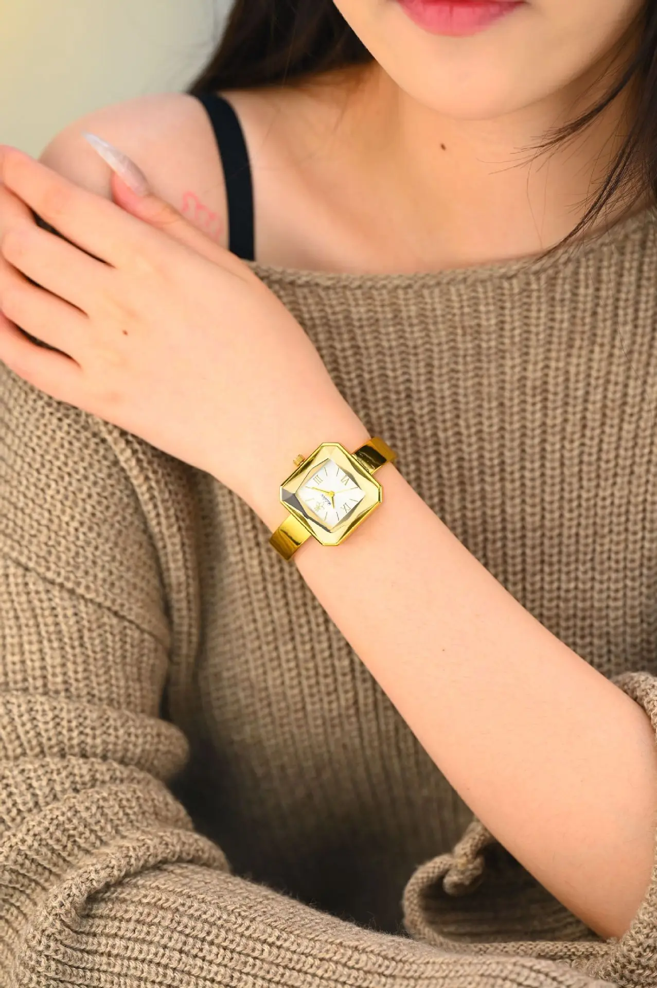 New Minimalist, Elegant, And Stylish Square Watch For Women; A High-End And Sophisticated Timepiece. Premium Quality Watch. - AliExpress 1511 - Color : 1 - Image 6